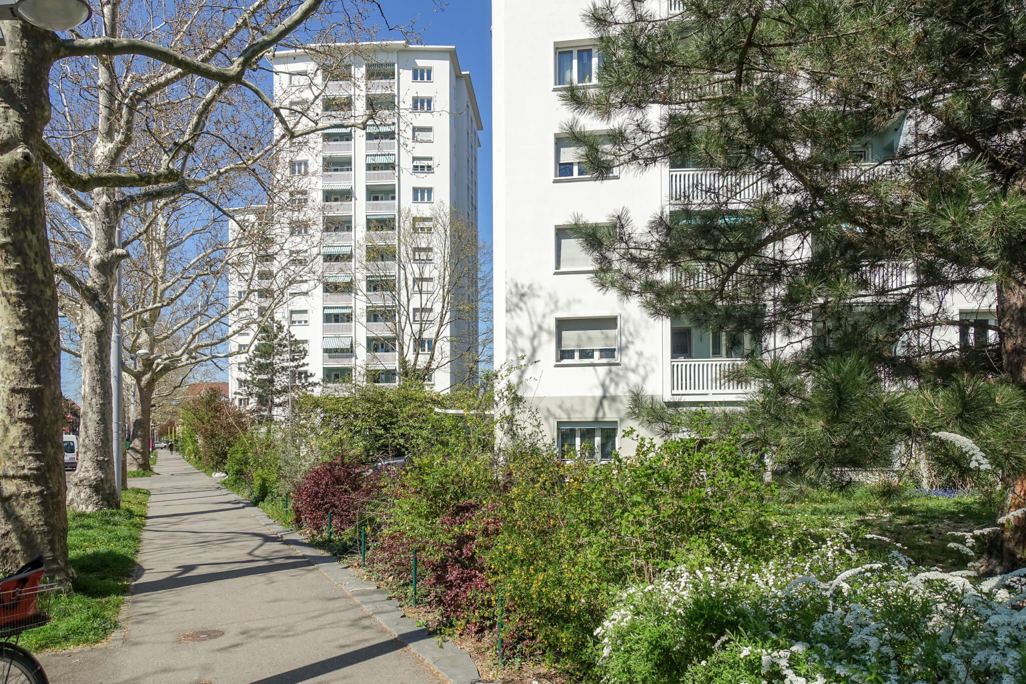 Europäischer Tag des Denkmals 2025 in Basel – «Ein Turm ist kein Heim» – Kontroverse Hochhaus-Diskussion und Stadtplanung am Kannenfeldplatz